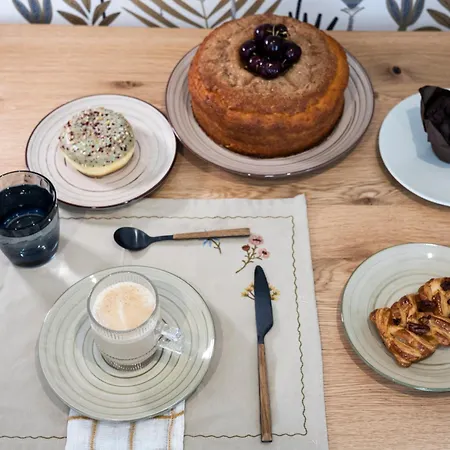 Galarza Apartment Caces